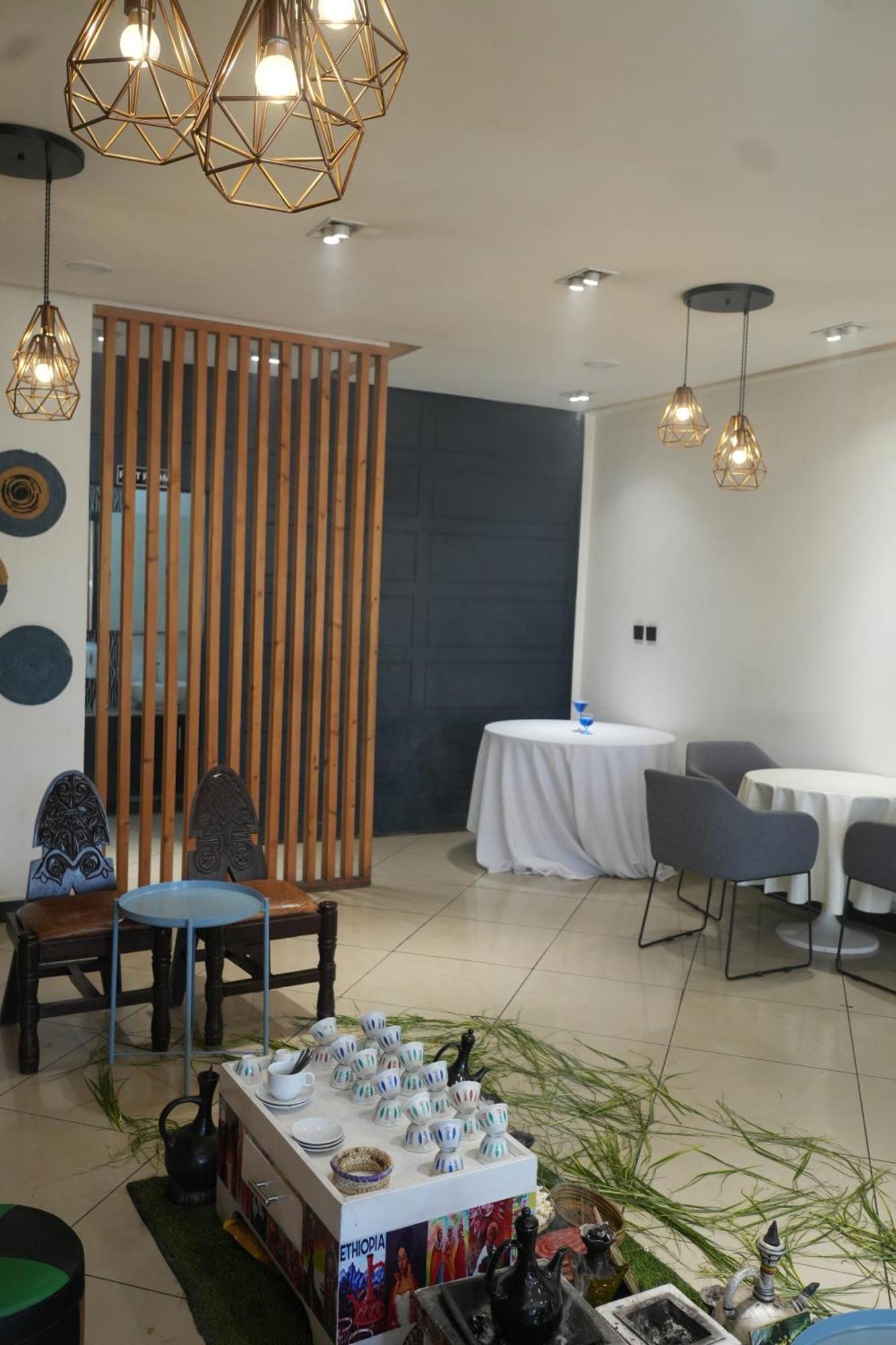 Mazeki Addis Boutique Hotel Esterno foto