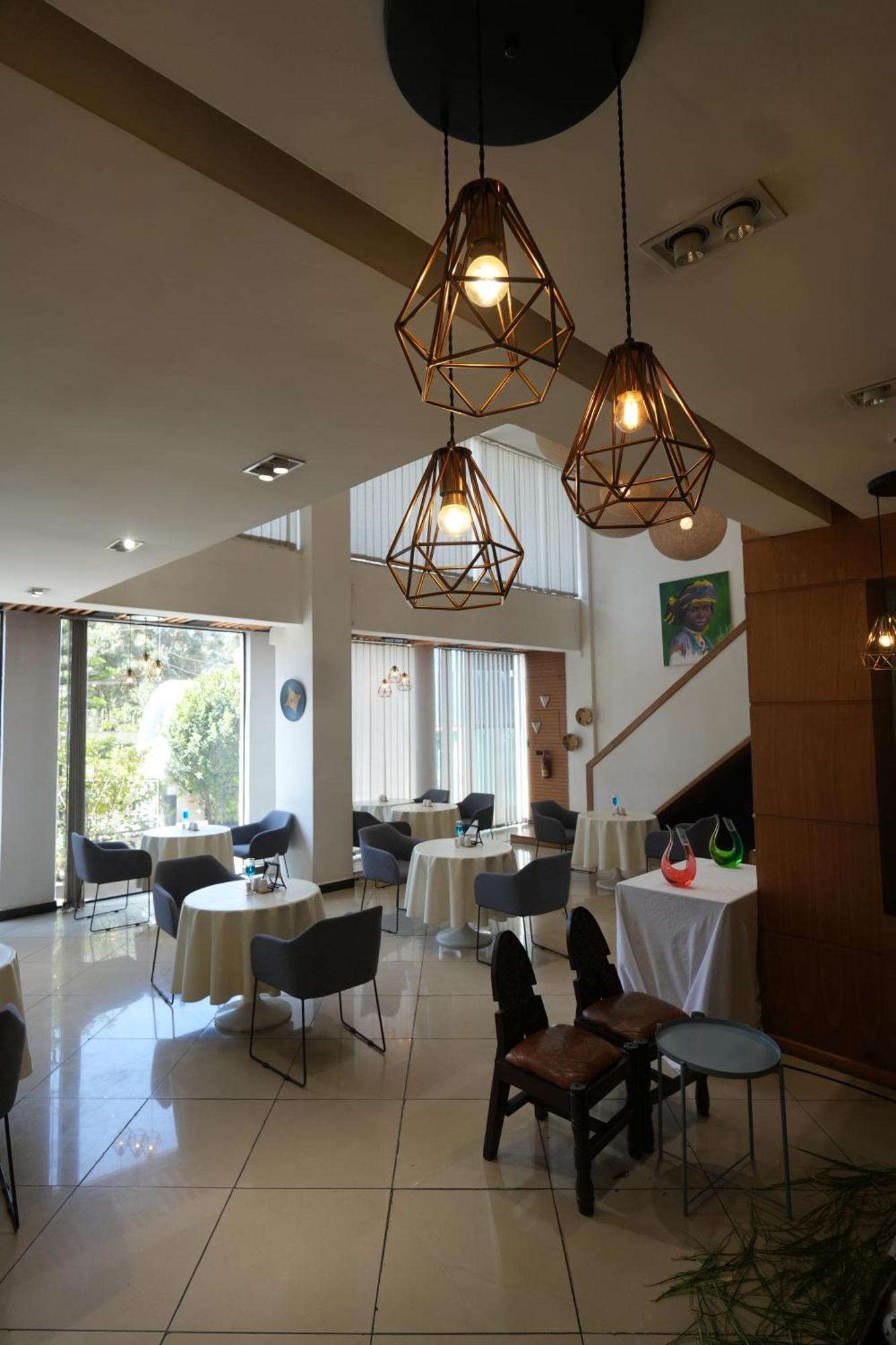 Mazeki Addis Boutique Hotel Esterno foto