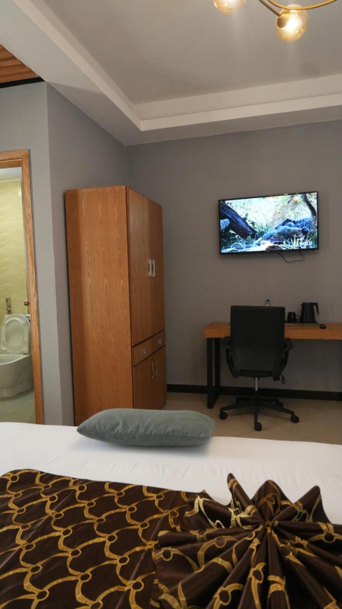 Mazeki Addis Boutique Hotel Esterno foto